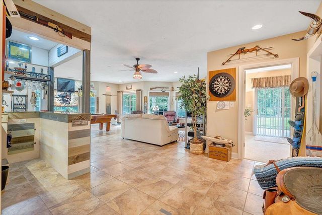 1914 Buccaneer RD, Moneta, VA 24121