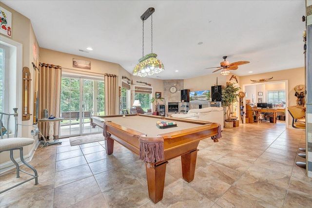 1914 Buccaneer RD, Moneta, VA 24121