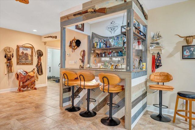 1914 Buccaneer RD, Moneta, VA 24121