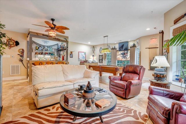 1914 Buccaneer RD, Moneta, VA 24121