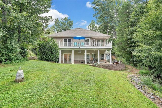 1914 Buccaneer RD, Moneta, VA 24121