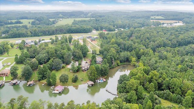 1914 Buccaneer RD, Moneta, VA 24121