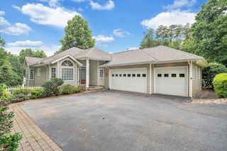 1914 Buccaneer RD, Moneta, VA 24121