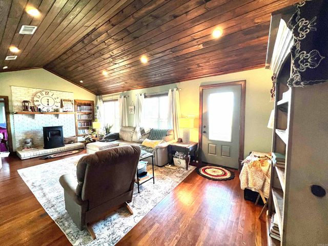 10011 N 293 Highway, Dumas, AR 71639