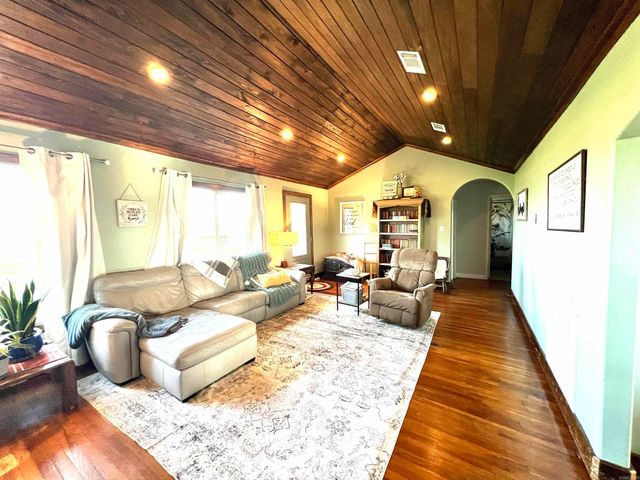 10011 N 293 Highway, Dumas, AR 71639