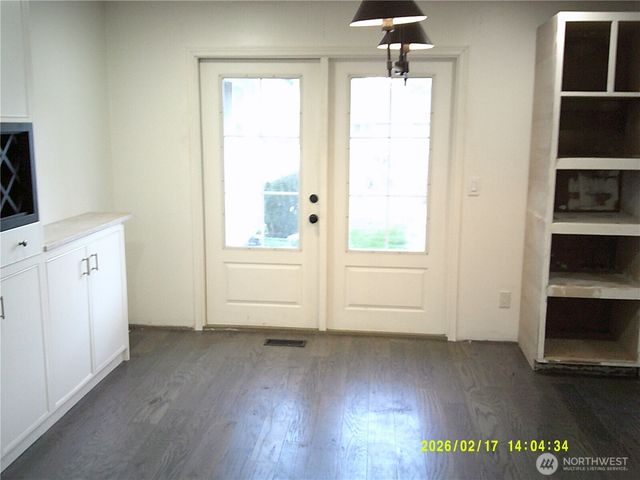 1550 NE 8th Avenue, Oak Harbor, WA 98277