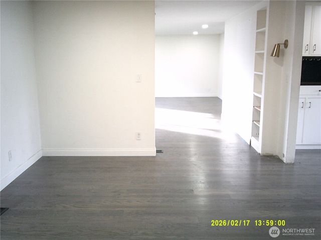 1550 NE 8th Avenue, Oak Harbor, WA 98277