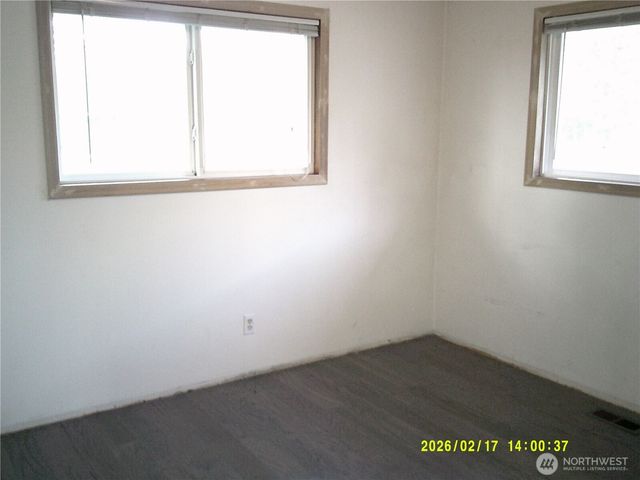 1550 NE 8th Avenue, Oak Harbor, WA 98277