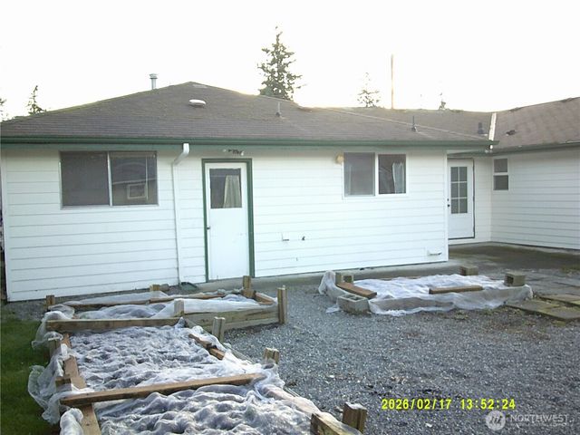 1550 NE 8th Avenue, Oak Harbor, WA 98277
