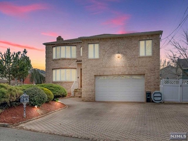 47 Grove Street, Little Falls, NJ 07424