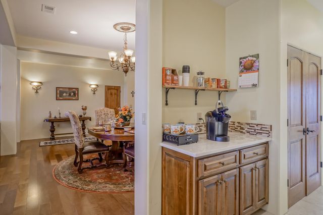 337 Scholle Road, Mountainair, NM 87036