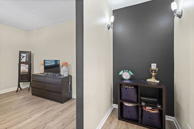 10831 S Keating Avenue 1NW, Oak Lawn, IL 60453