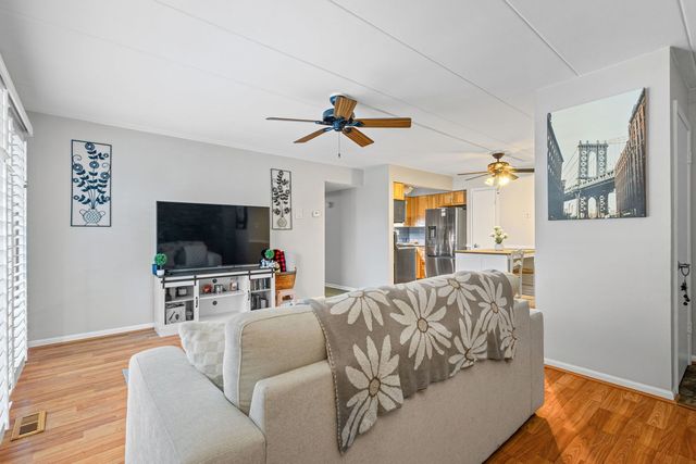 10831 S Keating Avenue 1NW, Oak Lawn, IL 60453