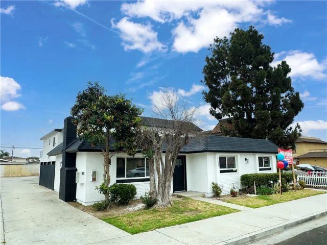17414 Dairyview, Huntington Beach, CA 92647
