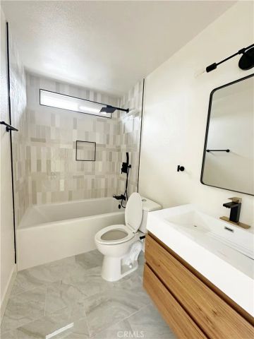 17414 Dairyview, Huntington Beach, CA 92647