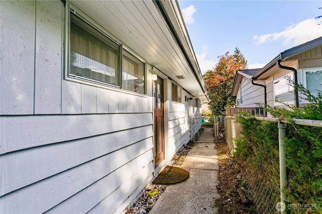 31327 12th Place S, Federal Way, WA 98003