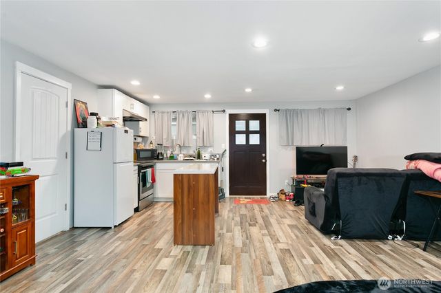 31327 12th Place S, Federal Way, WA 98003