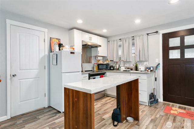 31327 12th Place S, Federal Way, WA 98003