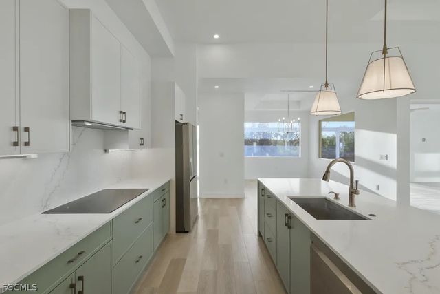 2514 SW 17th AVE, Cape Coral, FL 33914