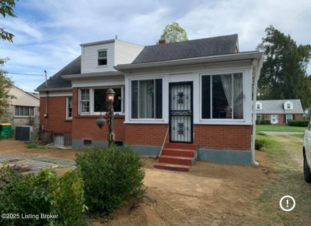 4609 Tween Rd, Louisville, KY 40207