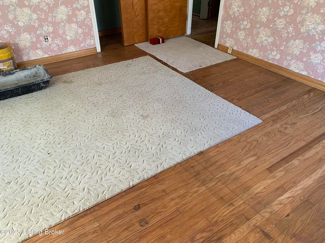 4609 Tween Rd, Louisville, KY 40207