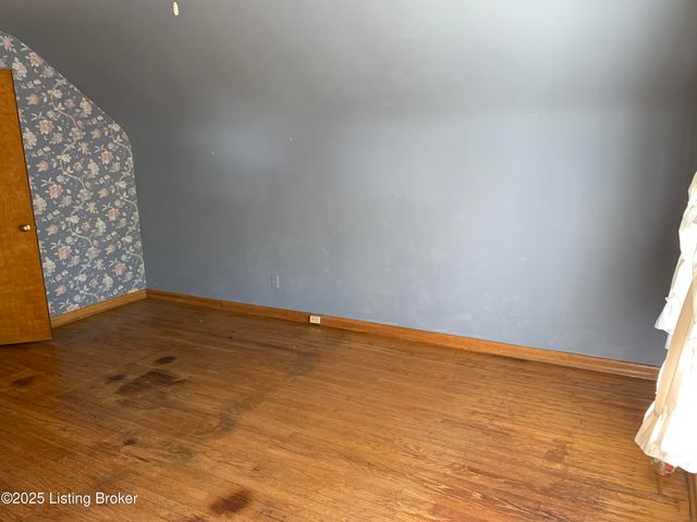 4609 Tween Rd, Louisville, KY 40207