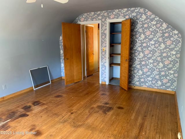 4609 Tween Rd, Louisville, KY 40207