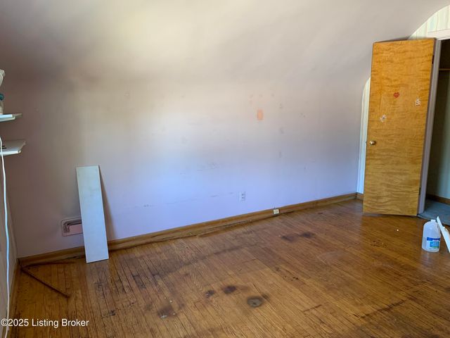 4609 Tween Rd, Louisville, KY 40207