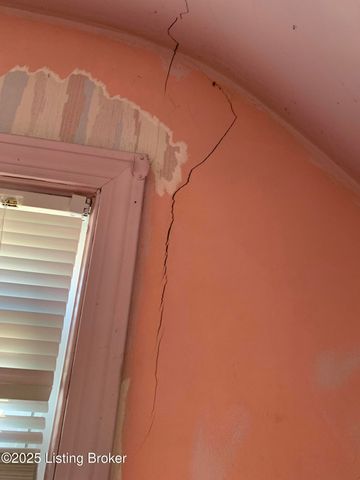 4609 Tween Rd, Louisville, KY 40207