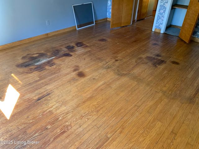 4609 Tween Rd, Louisville, KY 40207