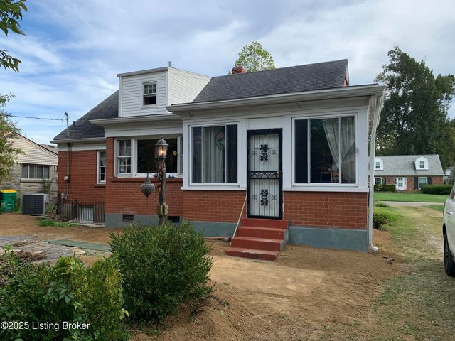 4609 Tween Rd, Louisville, KY 40207