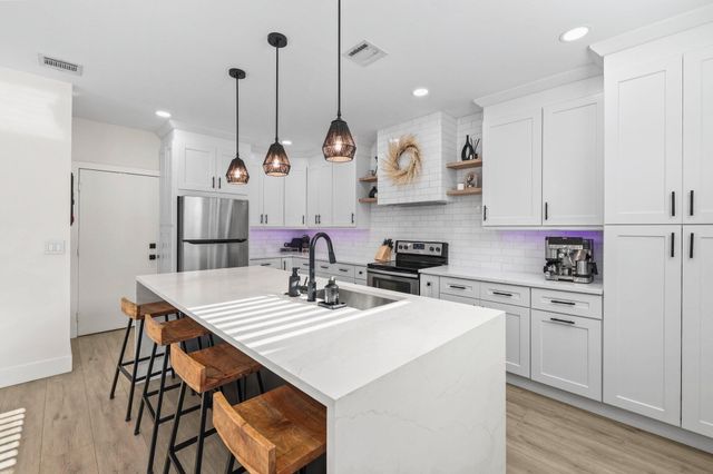 6939 Dawntree Court, Lake Worth, FL 33467