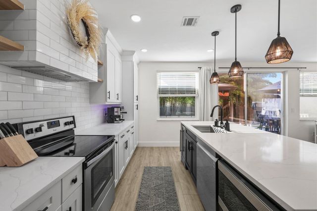 6939 Dawntree Court, Lake Worth, FL 33467