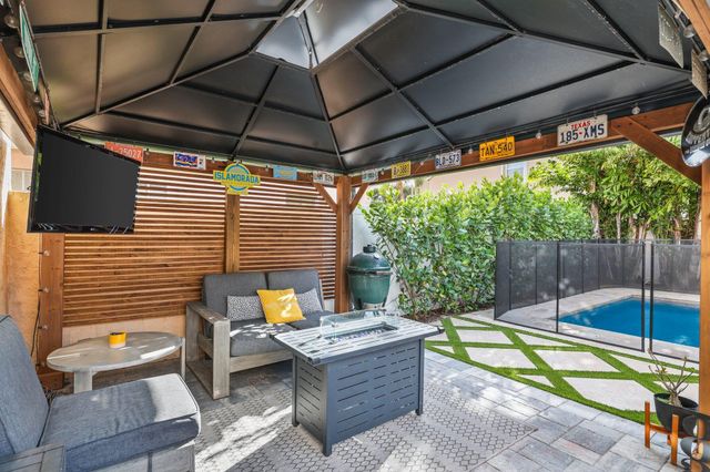 6939 Dawntree Court, Lake Worth, FL 33467