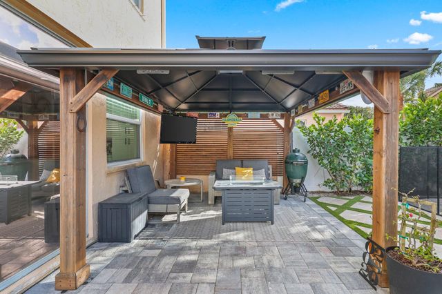 6939 Dawntree Court, Lake Worth, FL 33467