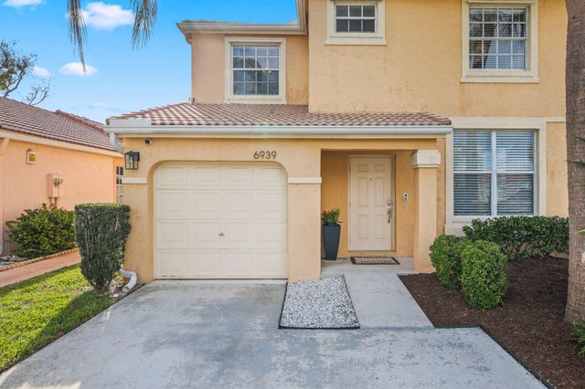 6939 Dawntree Court, Lake Worth, FL 33467