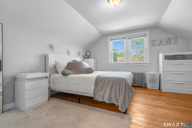 10 Barraclough Avenue, Hamden, CT 06517