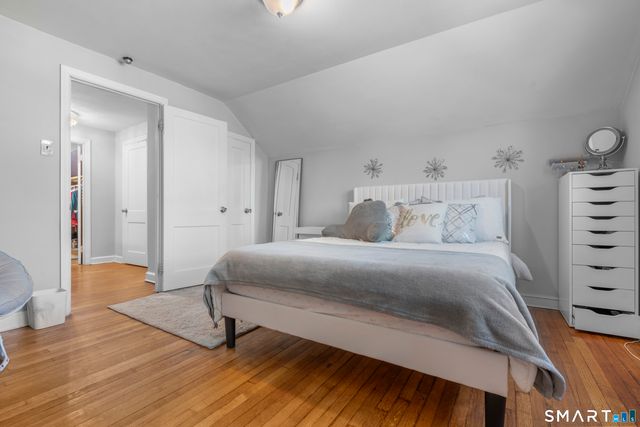 10 Barraclough Avenue, Hamden, CT 06517