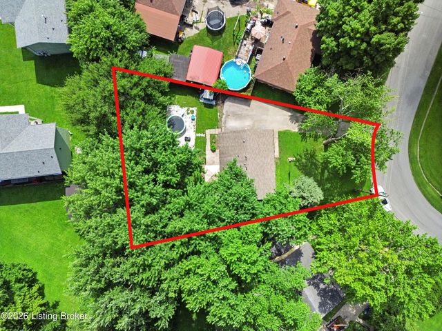 4906 Lesabre Dr, Louisville, KY 40216