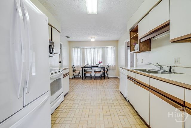 906 Mill Stream Court, Savannah, GA 31419