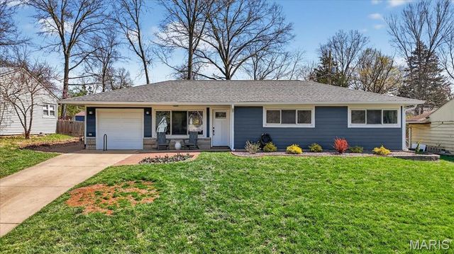 128 Embassy Lane, St Louis, MO 63122