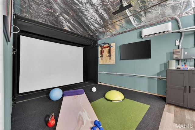 128 Embassy Lane, St Louis, MO 63122