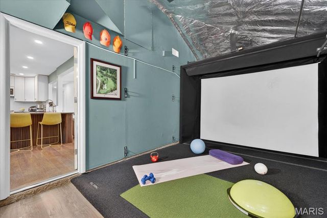 128 Embassy Lane, St Louis, MO 63122