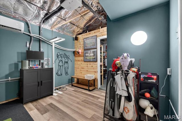 128 Embassy Lane, St Louis, MO 63122