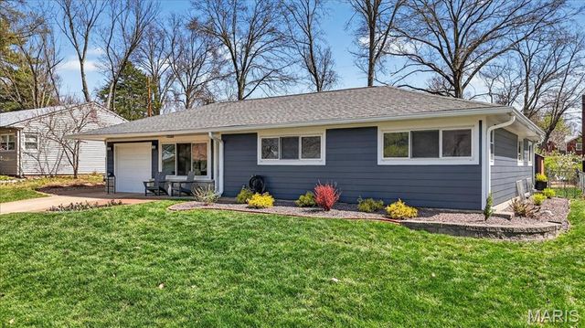 128 Embassy Lane, St Louis, MO 63122