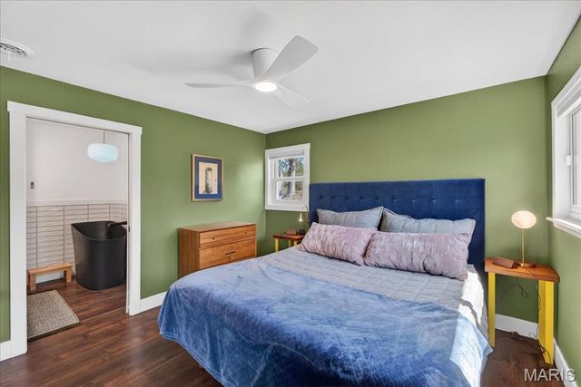 128 Embassy Lane, St Louis, MO 63122