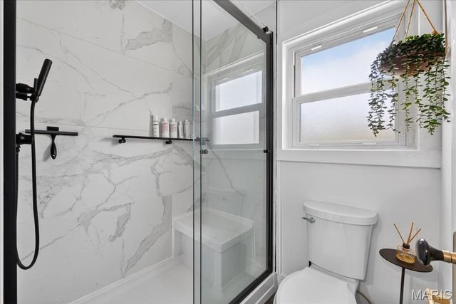 128 Embassy Lane, St Louis, MO 63122