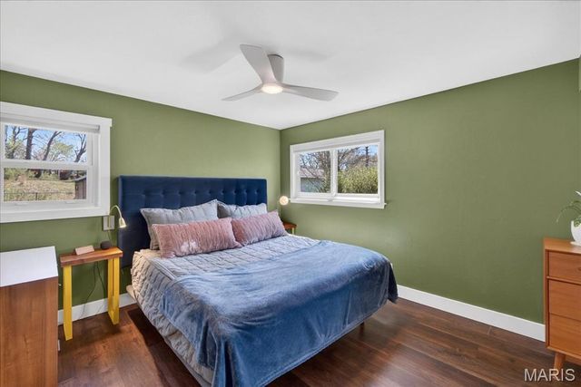 128 Embassy Lane, St Louis, MO 63122