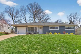 128 Embassy Lane, St Louis, MO 63122