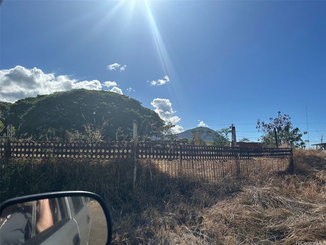 86-842 Lualualei Homestead Road, Waianae, HI 96792